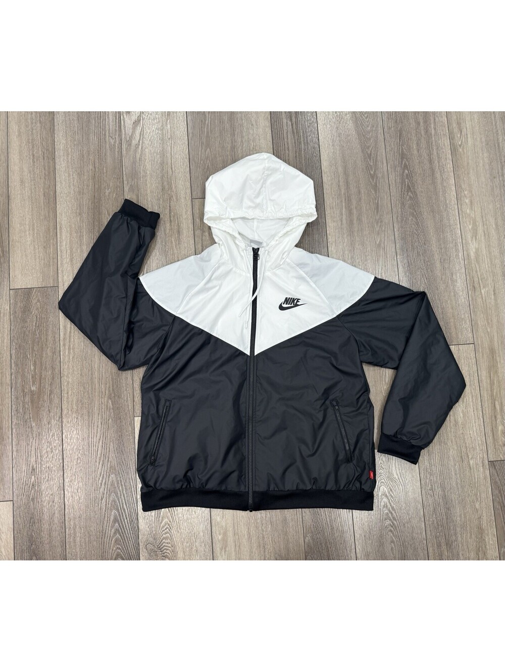 Nike Women's Sportswear Windrunner Black/White Hooded Jacket X-LARGE